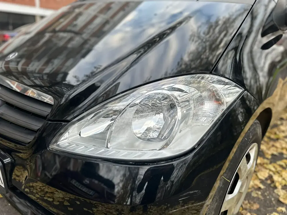 Mercedes A-Klasa proziran far posle polimerizacije i nano keramike Beograd